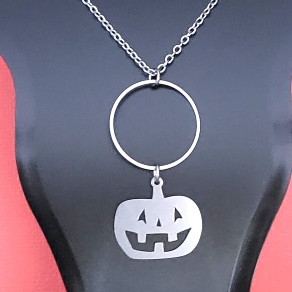 JACK O LANTERN Pumpkin Circle Stainless Steel Charm Chain Necklace 24" Halloween - Picture 2 of 9